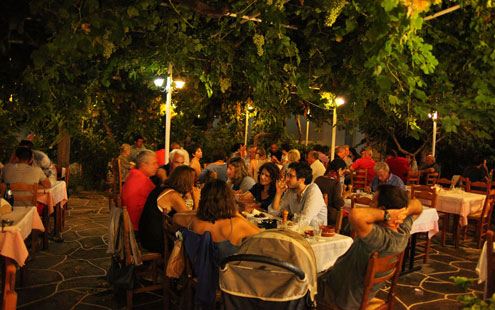 Εστιατόριο Λεμπέσης στον Αρτεμώνα της Σίφνου